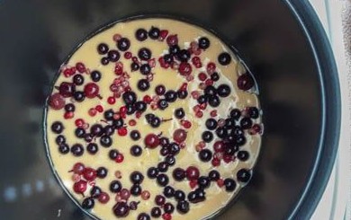 Пирог с ягодами в мультиварке - «Кулинария»