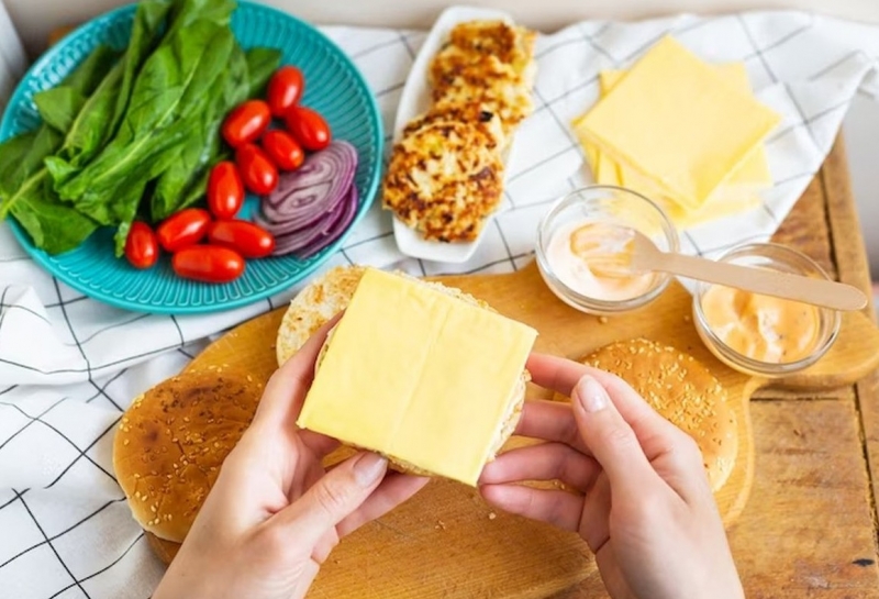 Некоторые продукты для завтрака могут быть опасны при повышенном холестерине - «ЕДА»
