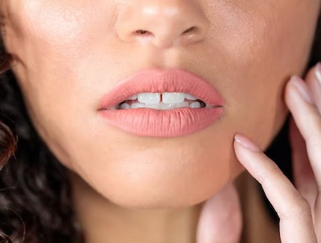 Почему появляется металлический привкус во рту: терапевт Ильинская - «Новости сегодня»